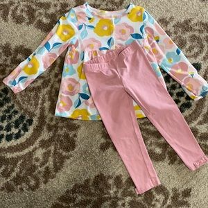 Carter’s Matching Set
